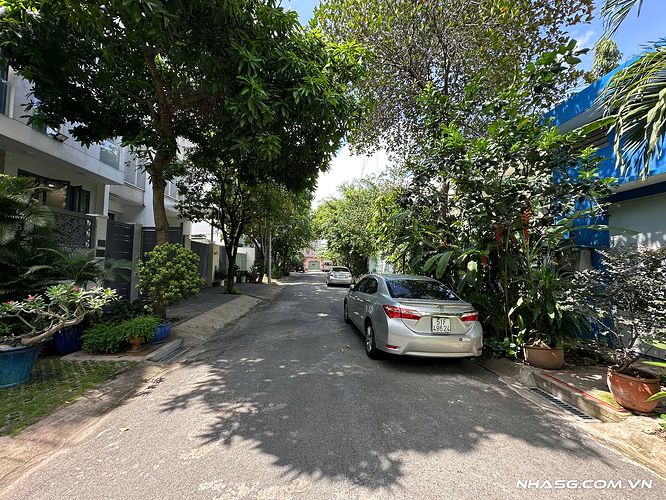 Bán nhà trong khu compound Quận 2 17